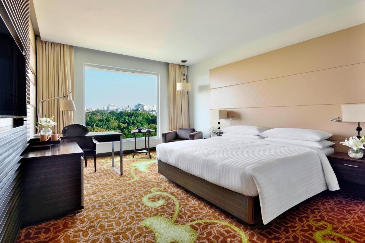 Indore Marriott Hotel Zewnętrze zdjęcie